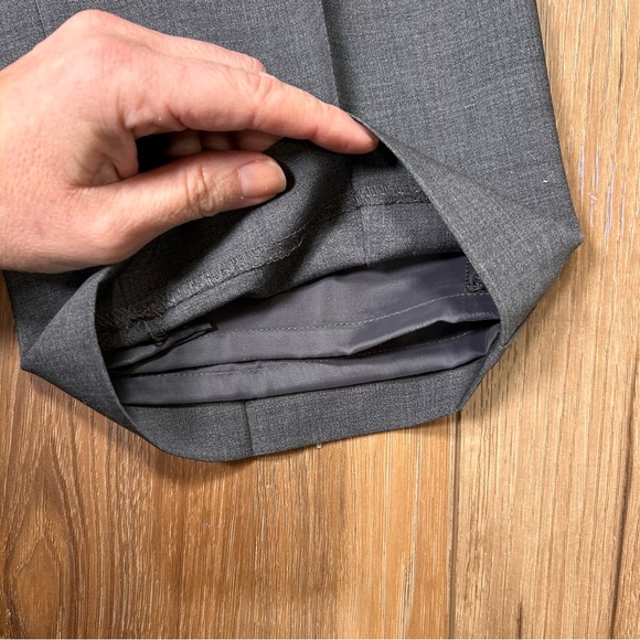 NWT Talbots 2 piece blazer pants suit set gray wool
Size 18WP coat trousers - Picture 13 of 16